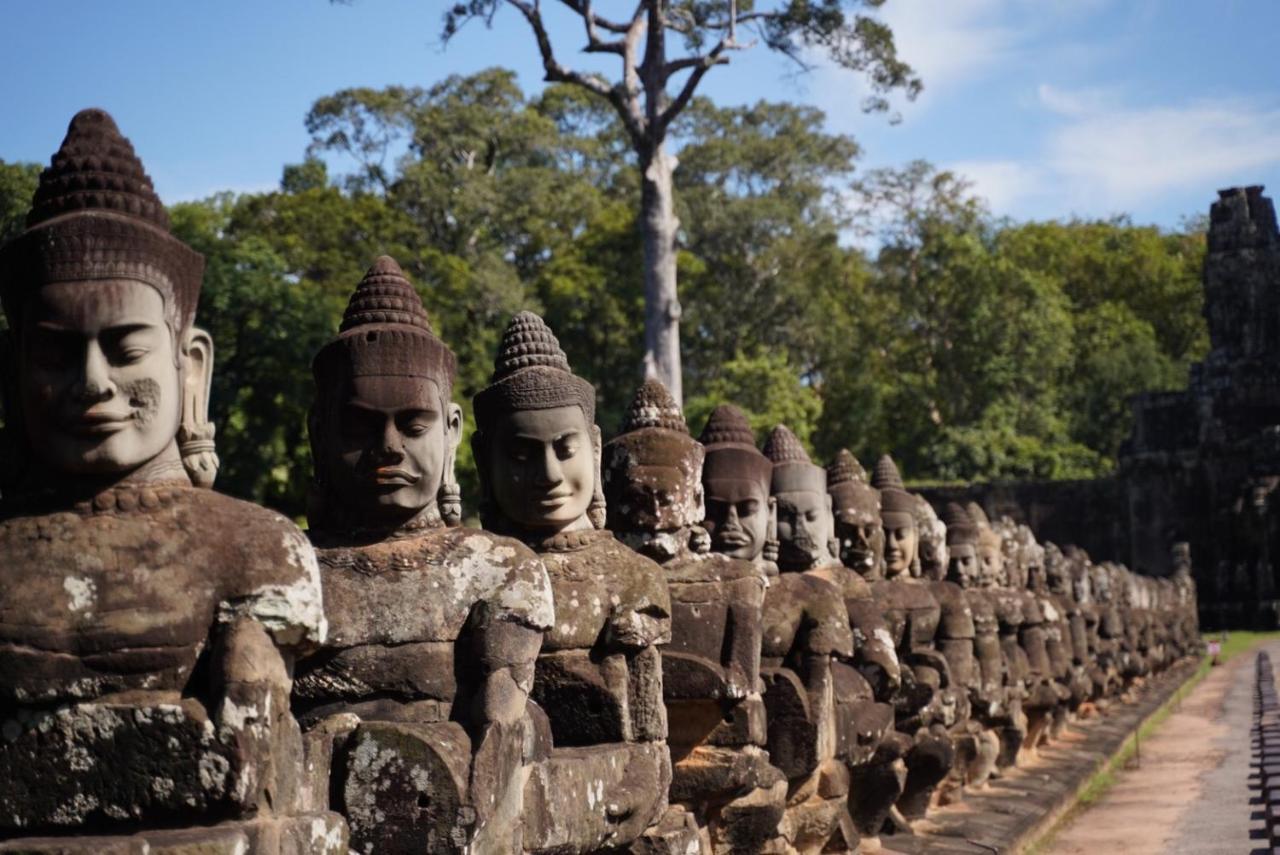 Den Hotel Totonou Siem Reap Bagian luar foto
