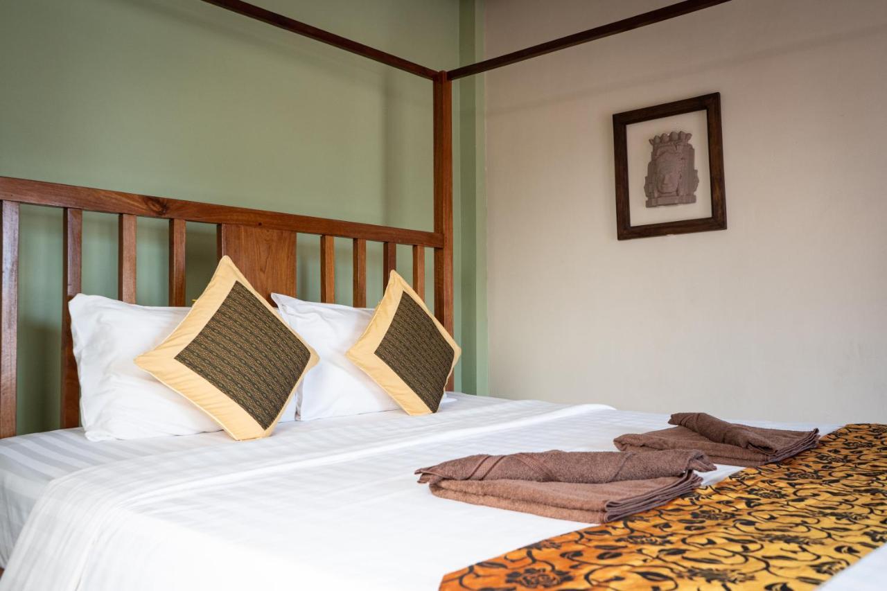 Den Hotel Totonou Siem Reap Bagian luar foto