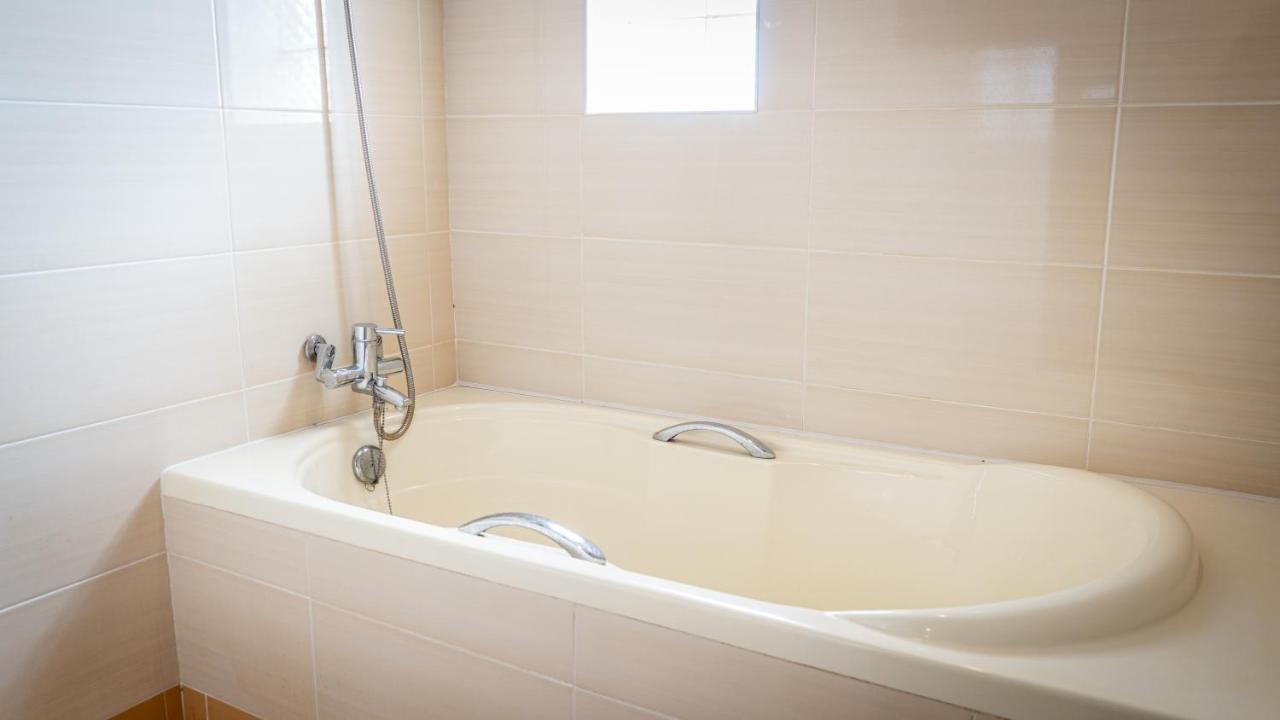 Den Hotel Totonou Siem Reap Bagian luar foto