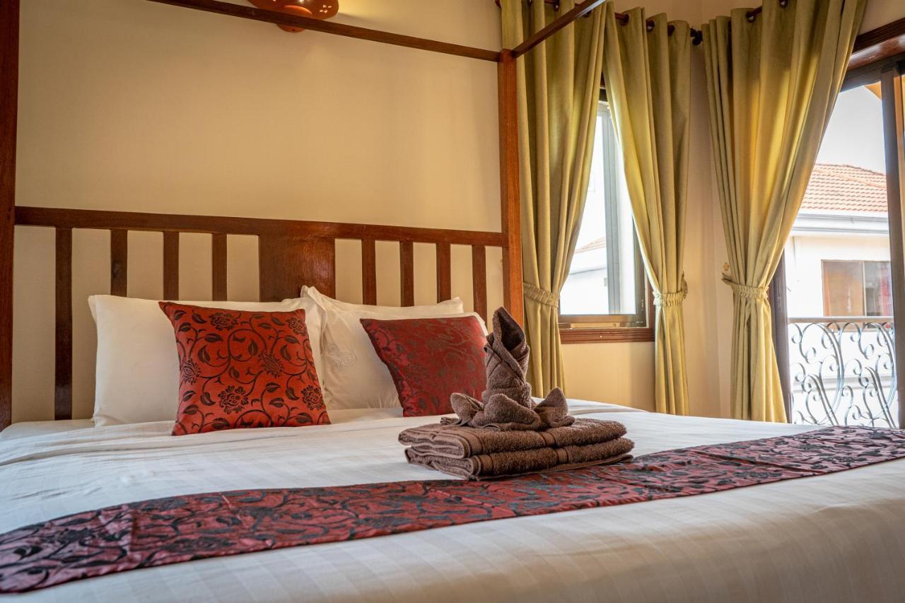 Den Hotel Totonou Siem Reap Bagian luar foto