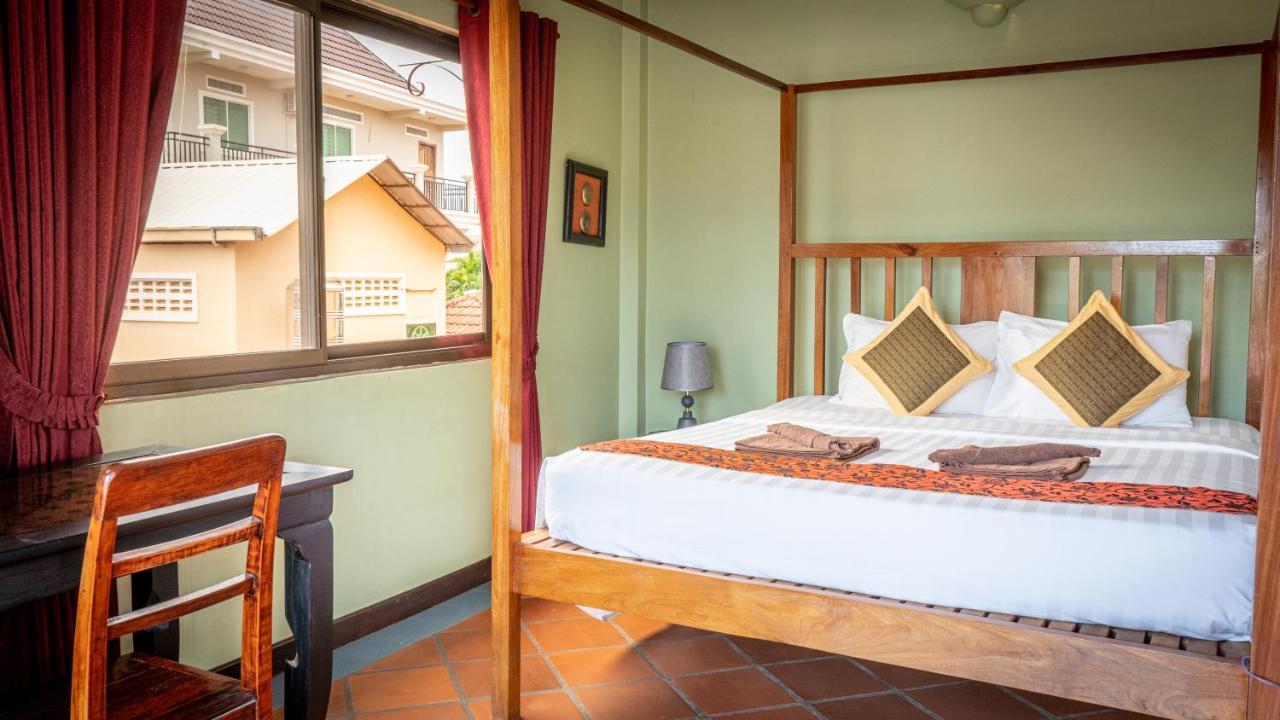 Den Hotel Totonou Siem Reap Bagian luar foto