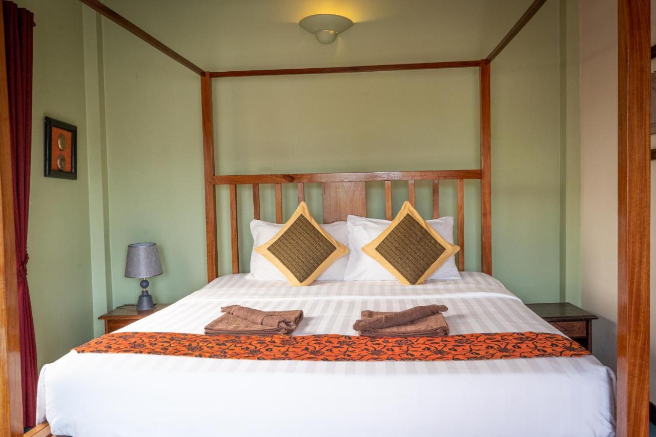 Den Hotel Totonou Siem Reap Bagian luar foto