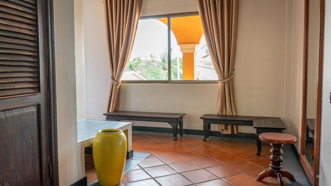 Den Hotel Totonou Siem Reap Bagian luar foto