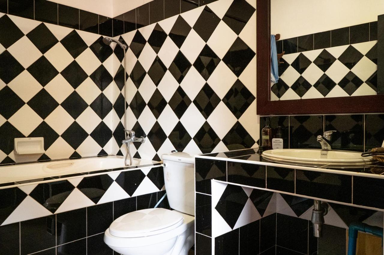 Den Hotel Totonou Siem Reap Bagian luar foto