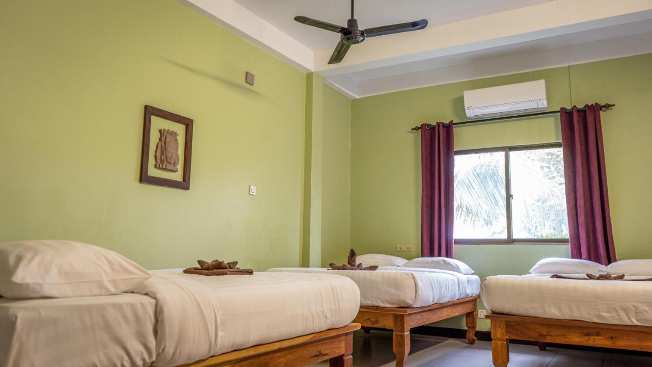 Den Hotel Totonou Siem Reap Bagian luar foto